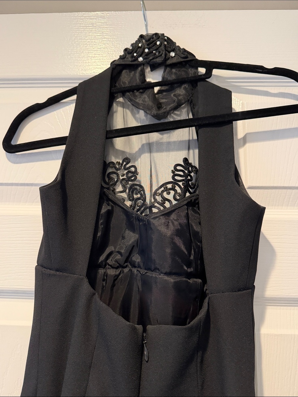 AFTER FIVE  Black Halter Evening Dress with Beaded Mesh Bodice Size 0 - Picture 5 of 12